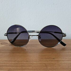 Lightweight Round Lens Sunglasses